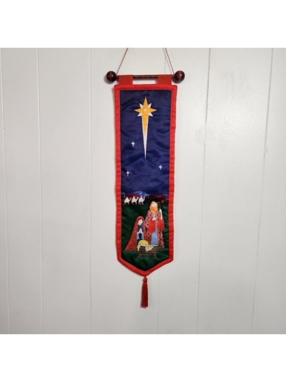 Vintage Hallmark 1985 Christmas Wall Hanging Nativity Jesus Holy Family Classic